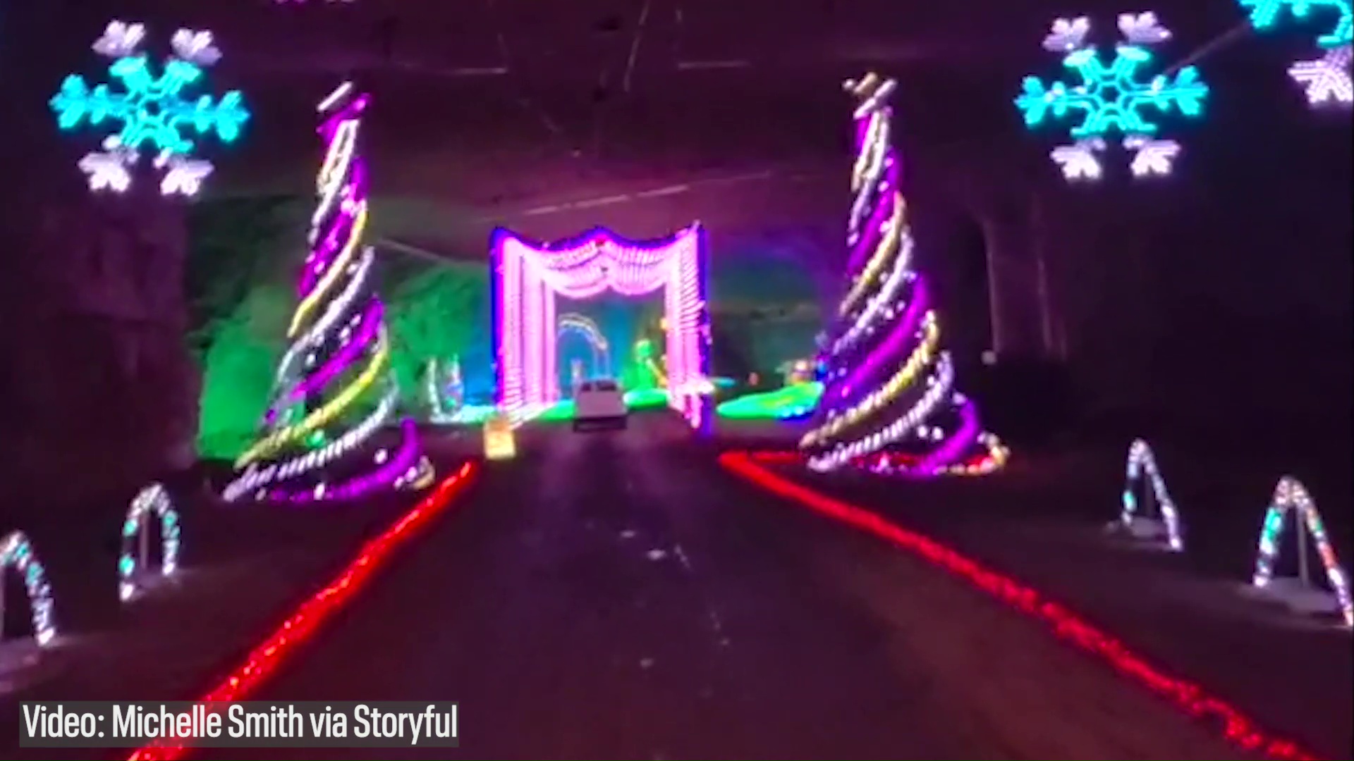 V Kentuckyju božična čarovnija zasvetila globoko v jami Mega Cavern v Louisvilleu