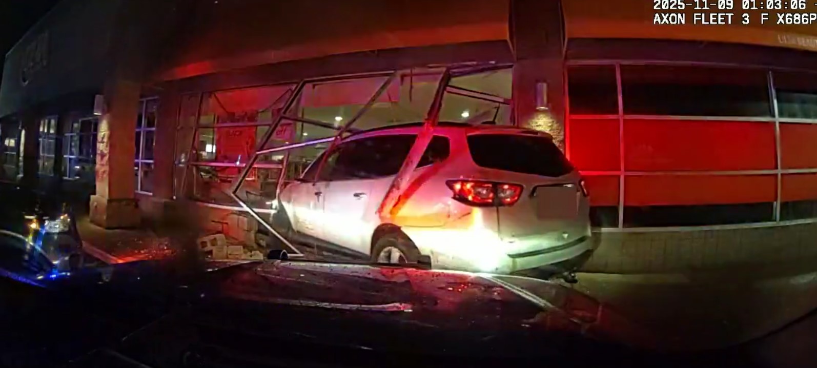 Vehicle slams into Royal Oak Ulta