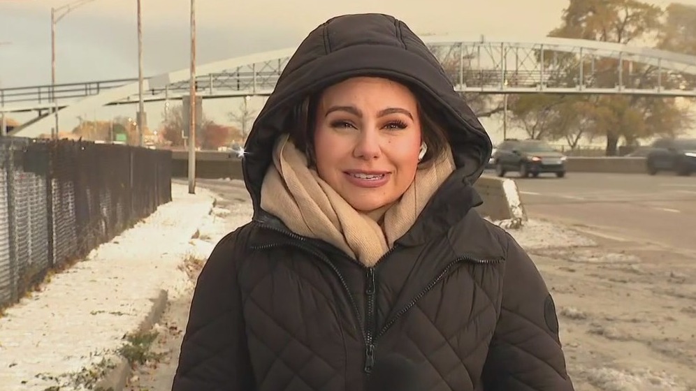 Multi-car rollover crash on DuSable Lake Shore Drive stalls traffic