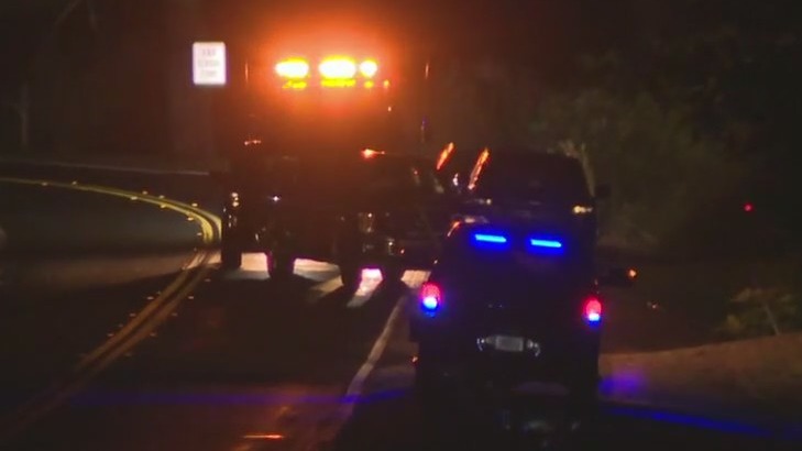 Deadly officer-involved shooting; Search for escaped inmate; Thanksgiving DUIs | FOX 5 News