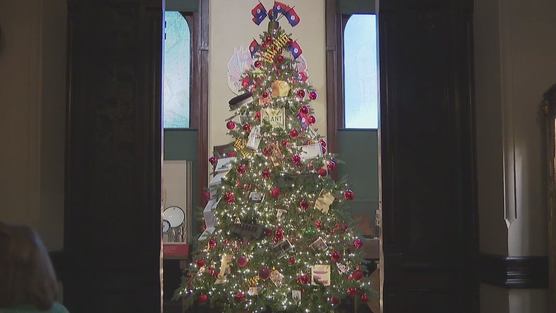 44th annual Victorian Christmas Stoll